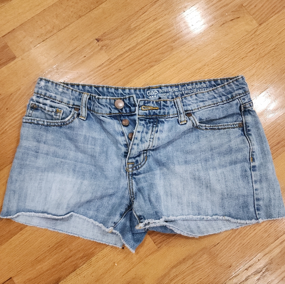 GAP Women's Light Blue Jean Shorts. Boyfriend Style